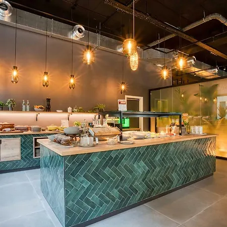 Ninetynine Hotel