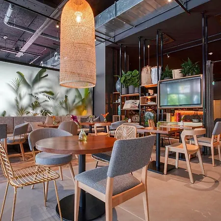 Ninetynine فندق وبرتال