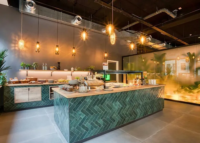 Ninetynine Hotel